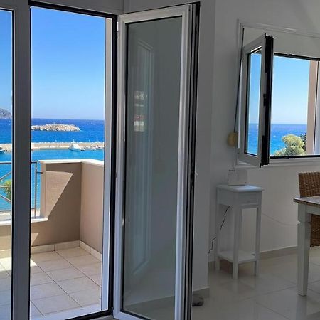 Locals Apartment Karpathos Luaran gambar