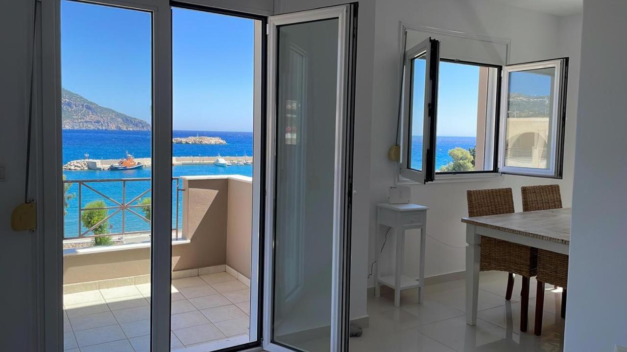 Locals Apartment Karpathos Luaran gambar
